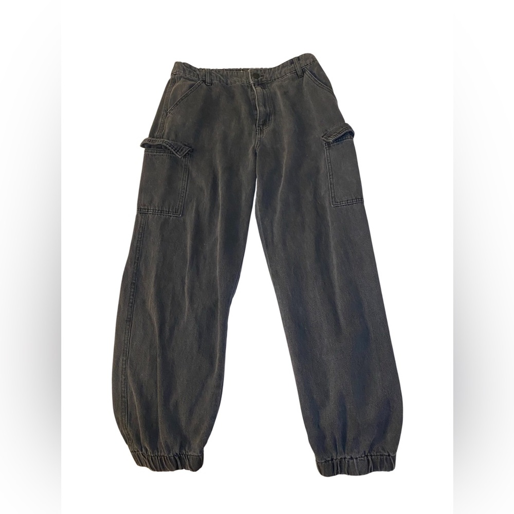 Black cargo pants